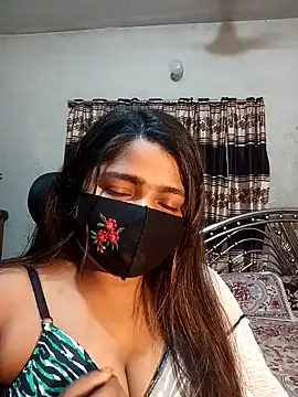 Snapshot of Nusrat_Faria chatting on 07/11/26, 09:05 Nusrat Faria online show from 07/11/26, 09:05