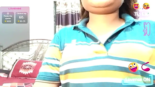 Snapshot of Nusrat_Faria chatting on 07/29/26, 11:47 Nusrat Faria online show from 07/29/26, 11:47
