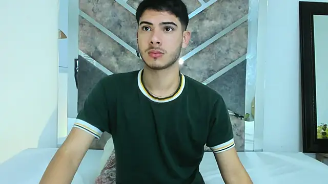 Apolo Gray online show from 02/04/26, 04:29