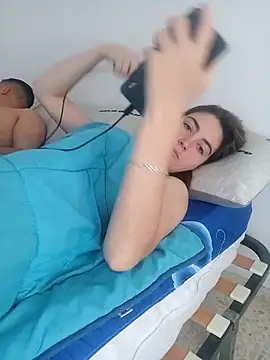 laparejaideal08 online show from 04/20/26, 07:11