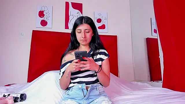 EmmaWilliamss4 online show from 02/03/26, 04:34