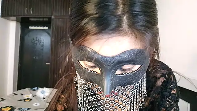 Snapshot of Alina_Teen chatting on 05/25/26, 08:20 Alina Teen online show from 05/25/26, 08:20