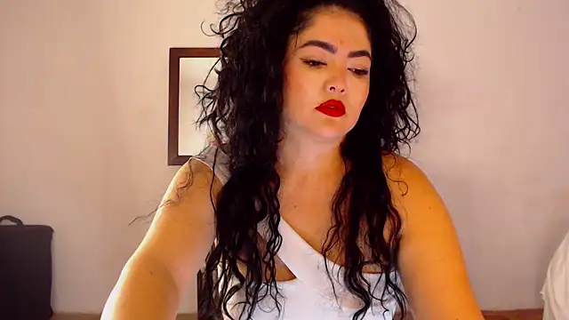 tammy crush online show from 04/15/26, 08:53