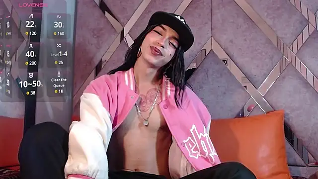 MeghanQueen   online show from 02/24/26, 06:00