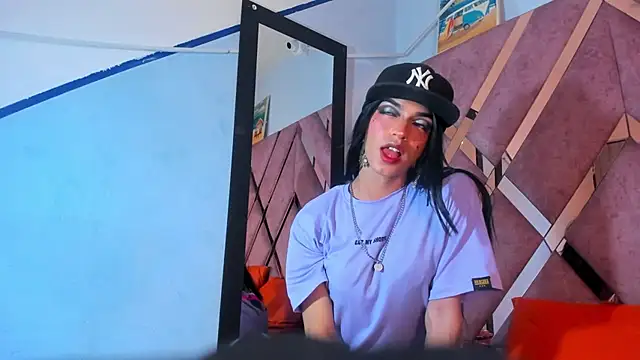 MeghanQueen   online show from 03/21/26, 05:12