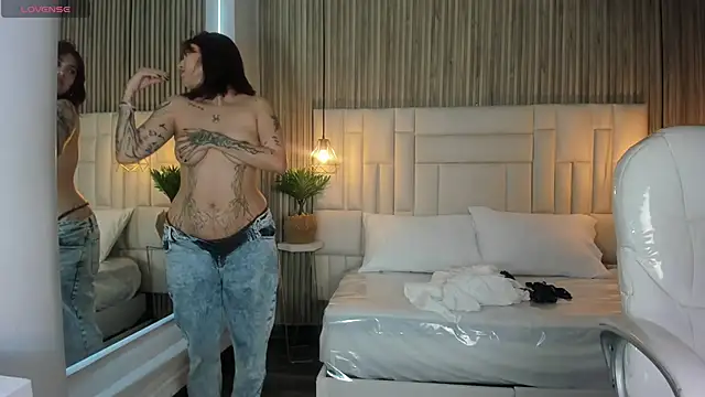 Snapshot of Ravenn21x chatting on 03/09/26, 11:36 Ravenn21x online show from 03/09/26, 11:36