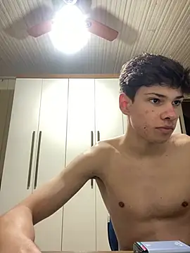 Snapshot of branquelopicudo777 chatting on 08/10/26, 12:04 branquelopicudo777 online show from 08/10/26, 12:04