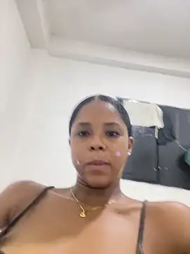 LIA PARKERR online show from 04/15/26, 11:38