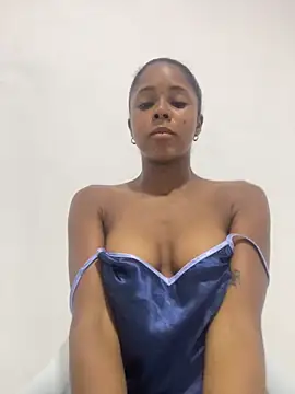 LIA PARKERR online show from 05/30/26, 02:47