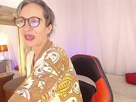 laurasofia45 online show from 05/08/26, 02:44