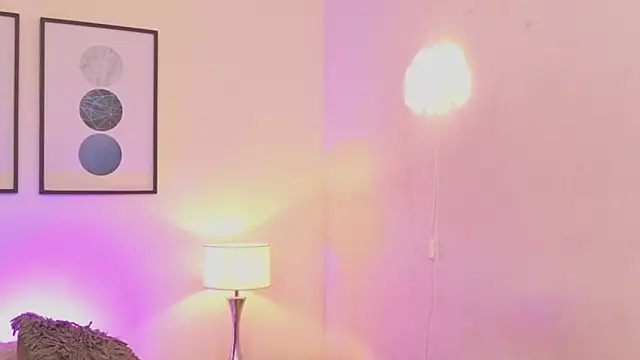 Snapshot of Arivega chatting on 03/06/26, 07:38 Arivega online show from 03/06/26, 07:38