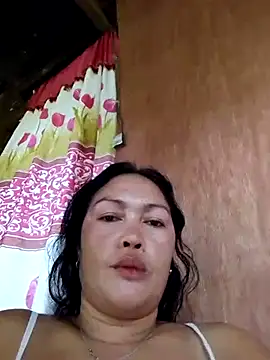 Snapshot of sexymom_siovie chatting on 06/23/26, 06:33 sexymom siovie online show from 06/23/26, 06:33