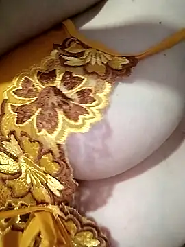 Hana-lovee online show from 02/02/26, 08:46