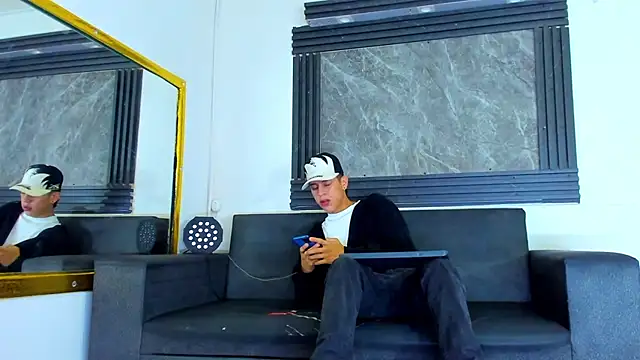 Dominic 26 online show from 02/08/26, 05:22