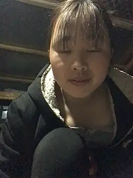 honeyyy110 online show from 02/05/26, 01:38