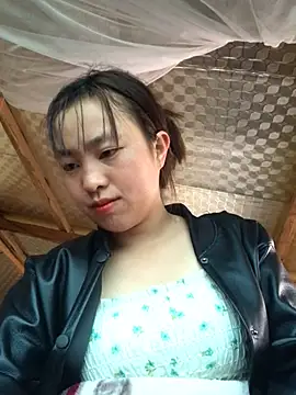 honeyyy110 online show from 02/12/26, 01:33