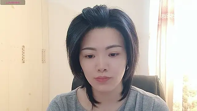 Snapshot of Nikishine chatting on 05/17/26, 03:59 Nikishine online show from 05/17/26, 03:59