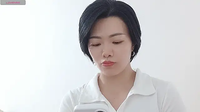 Snapshot of Nikishine chatting on 05/22/26, 05:14 Nikishine online show from 05/22/26, 05:14