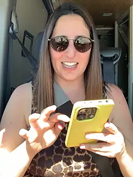 Maya Brooke online show from 04/16/26, 02:07