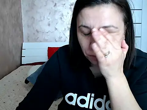 LorraGrey online show from 03/18/26, 06:49