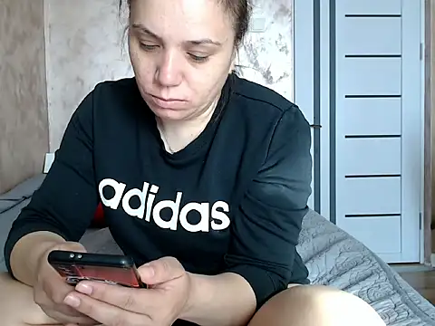 LorraGrey online show from 04/16/26, 05:41