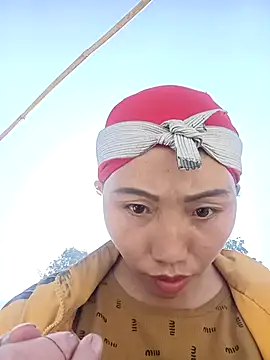 hot-luna- online show from 02/05/26, 07:35