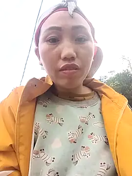 hot-luna- online show from 02/07/26, 08:29