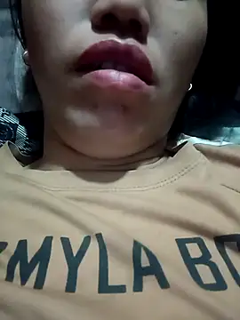 hot-luna- online show from 03/05/26, 12:23