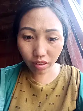 hot-luna- online show from 04/12/26, 09:14