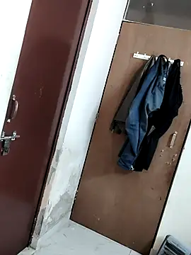 simran sharma01 online show from 02/11/26, 11:59