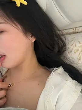 mimi-love13 online show from 03/02/26, 05:08