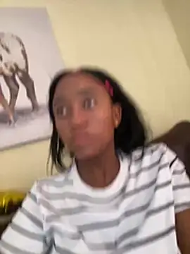 Amari 26 online show from 02/15/26, 06:10