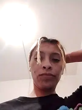 Snapshot of amairany27 chatting on 03/23/26, 10:30 amairany27 online show from 03/23/26, 10:30