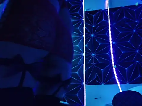 Snapshot of amairany27 chatting on 03/28/26, 06:46 amairany27 online show from 03/28/26, 06:46