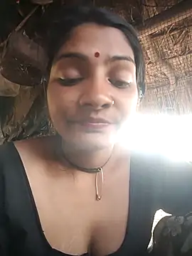 Hotty raghni online show from 02/12/26, 04:18