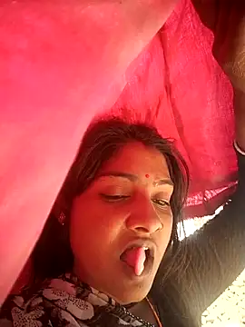 Hotty raghni online show from 03/02/26, 07:37