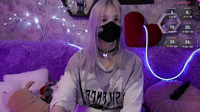 Yunakiss online show from 03/18/26, 09:07