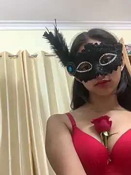 Snapshot of HEENA-STRIP chatting on 02/15/26, 06:43 HEENA-STRIP online show from 02/15/26, 06:43