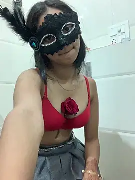 Snapshot of HEENA-STRIP chatting on 02/15/26, 07:54 HEENA-STRIP online show from 02/15/26, 07:54