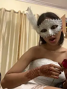 Snapshot of HEENA-STRIP chatting on 02/16/26, 10:22 HEENA-STRIP online show from 02/16/26, 10:22