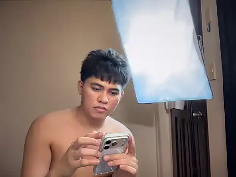 LustTitanX online show from 02/11/26, 03:39