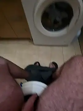 Heyyo3 online show from 02/08/26, 09:34