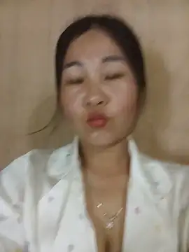 Snapshot of Dunk-namic chatting on 06/17/26, 01:30 Dunk-namic online show from 06/17/26, 01:30