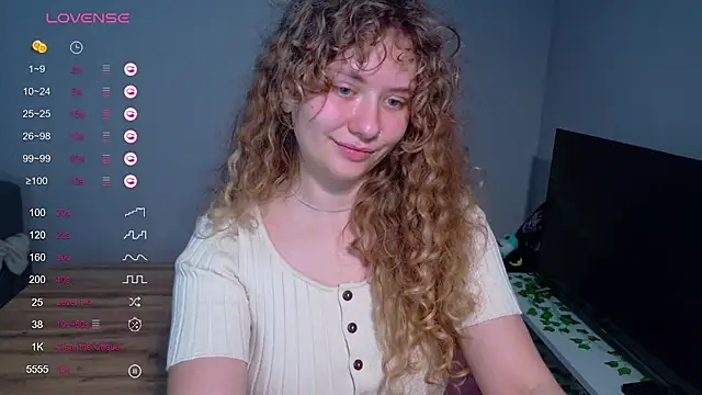 Snapshot of Milounee chatting on 06/01/26, 10:55 Milounee online show from 06/01/26, 10:55