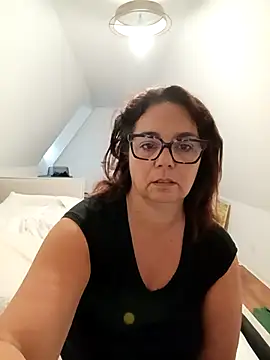 pulpeuse64 online show from 04/12/26, 08:41