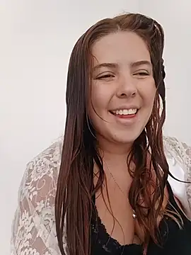 Snapshot of lyss_muller chatting on 07/19/26, 03:27 lyss muller online show from 07/19/26, 03:27