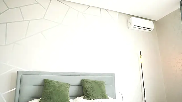 DollyV online show from 05/30/26, 12:24