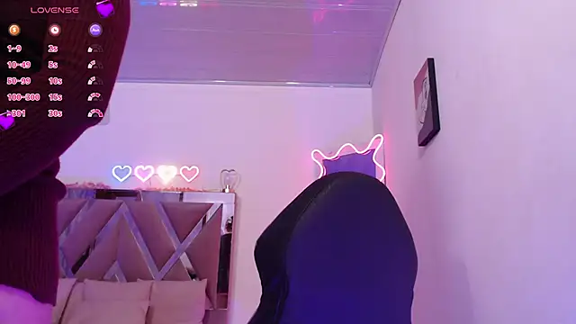 ZAYRA TAY online show from 03/06/26, 12:23