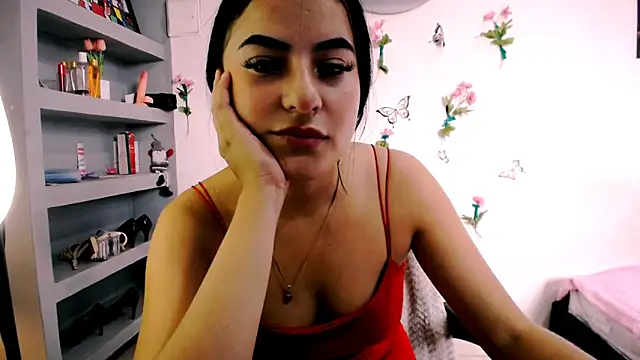 charlotte petit  online show from 02/07/26, 04:54