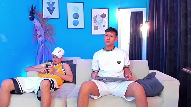 KingOfHeavens 2 online show from 02/25/26, 08:51